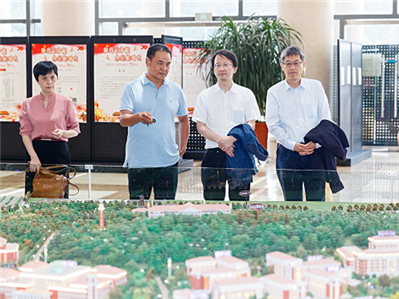 Zhejiang University president visits YNU