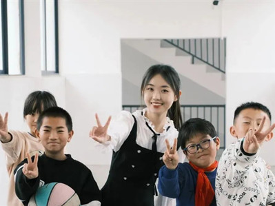 Yunnan University volunteer teaching event concludes