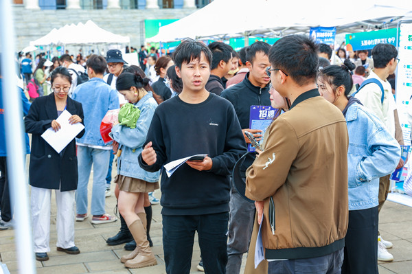 1684483258587055134.jpg 79598EAB468DC86A9632F4037E4_BFED3645_21F3E7.jpg