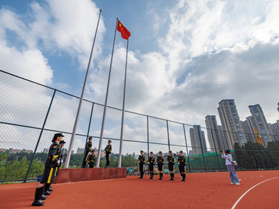 Yunnan University arms freshmen with military skills