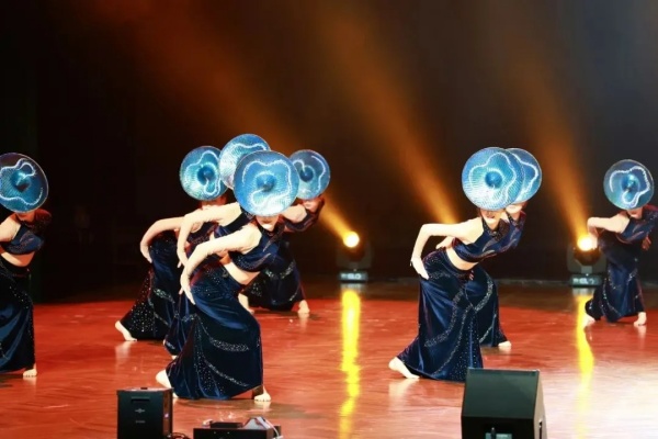 1716459963599091377.jpg 640.webp (3).jpg