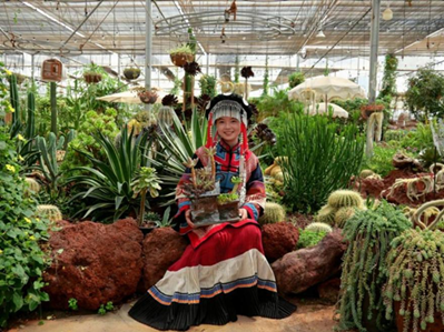 Yunnan University graduate starts burgeoning plant business